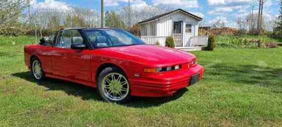 Oldsmobile Cutlass Nivala