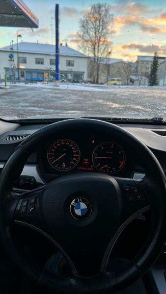 BMW 320 Kerava - valokuva 6