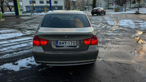 BMW 320 Kerava - valokuva 4