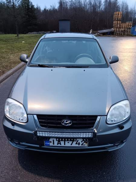 Hyundai Accent Oulu - valokuva 1