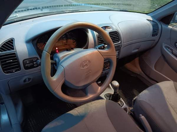 Hyundai Accent Oulu - valokuva 7