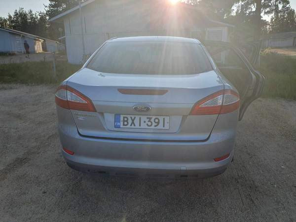 Ford Mondeo Kittilä - valokuva 2