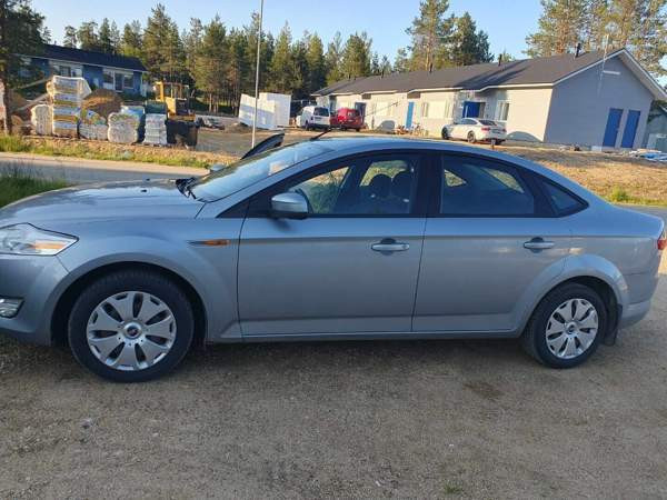 Ford Mondeo Kittilä - valokuva 4