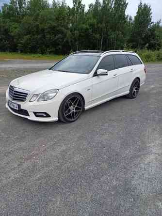 Mercedes-Benz E Kaavi