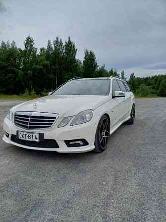 Mercedes-Benz E Kaavi