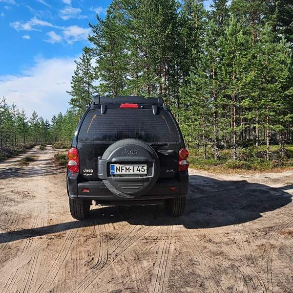 Jeep Cherokee Pyhäntä – foto 4