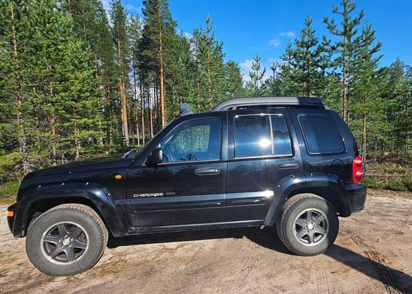 Jeep Cherokee Pyhäntä – foto 2