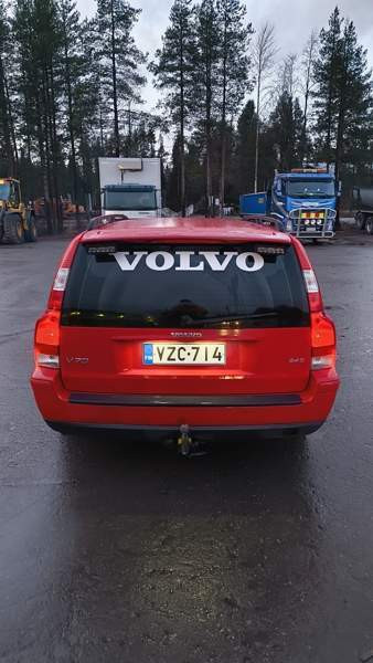 Volvo V70 Куусамо - изображение 6