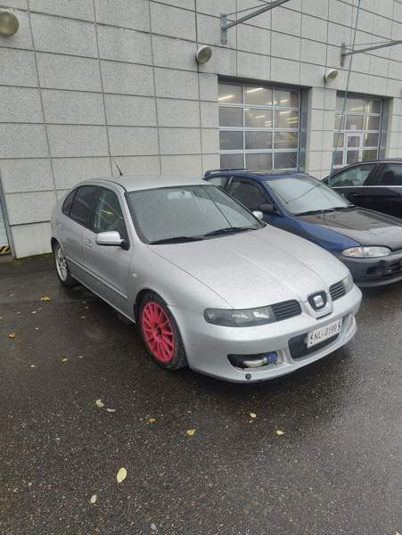 Seat Leon Heinola - valokuva 2