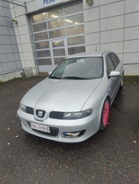 Seat Leon Heinola - valokuva 1