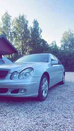 Mercedes-Benz E Kurikka