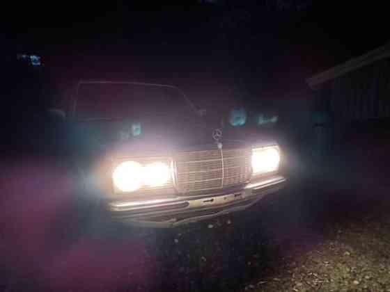 Mercedes-Benz 200 Veteli