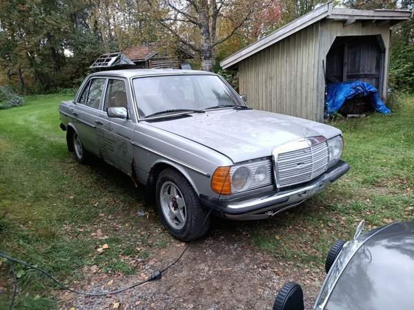 Mercedes-Benz 200 Veteli - valokuva 2