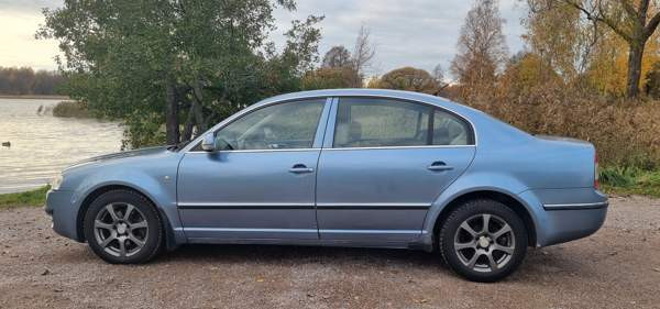 Skoda Superb Espoo - valokuva 2