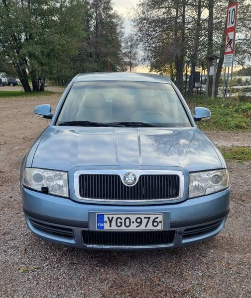 Skoda Superb Espoo - valokuva 6