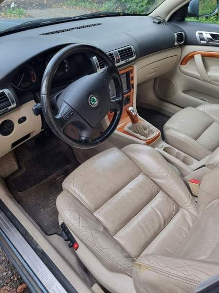 Skoda Superb Espoo - valokuva 7