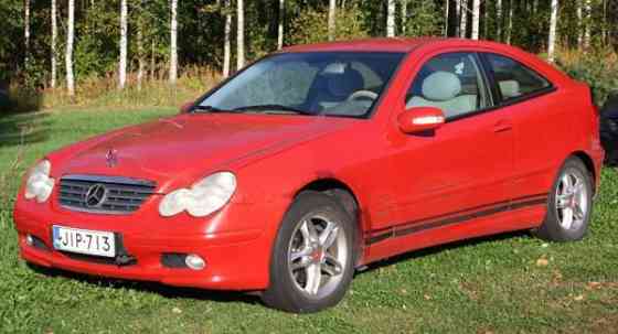 Mercedes-Benz 180 Kitee