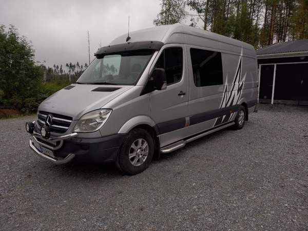 Mercedes-Benz Sprinter Kruunupyy - изображение 1