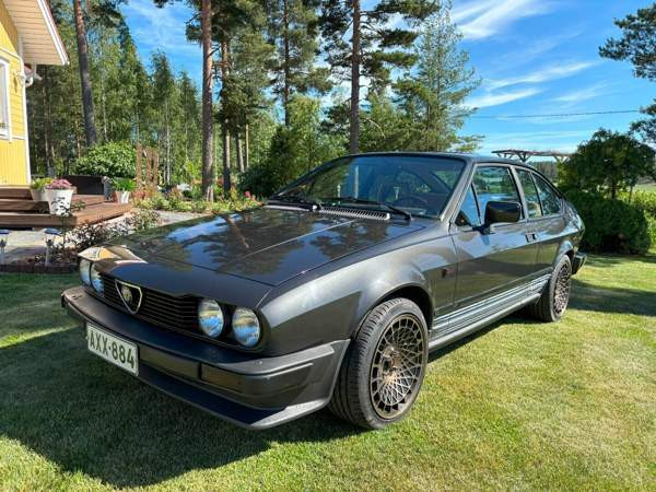 Alfa Romeo Alfetta Liljendal - valokuva 1