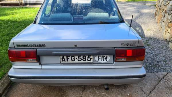 Nissan Bluebird Turtkul - valokuva 2