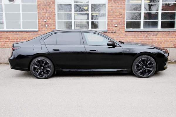 BMW 750 Loimaa – foto 1