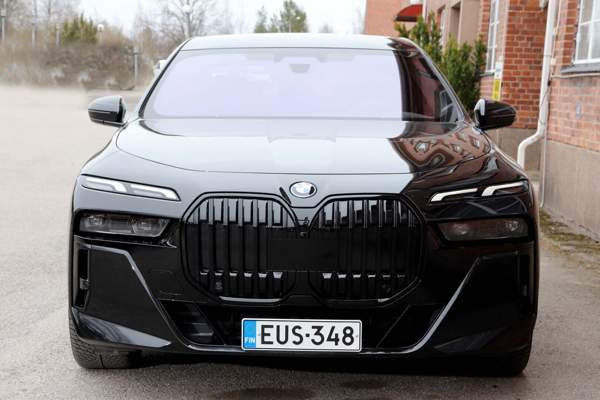 BMW 750 Loimaa – foto 3