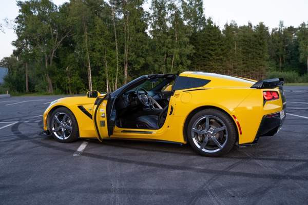 Chevrolet Corvette Оулу - изображение 7