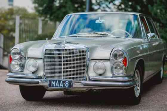 Mercedes-Benz 300 Вантаа