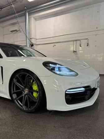 Porsche Panamera Helsinki