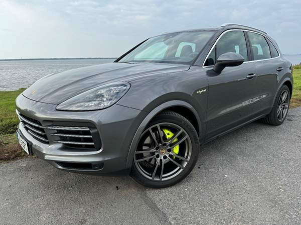 Porsche Cayenne Oulu - valokuva 1