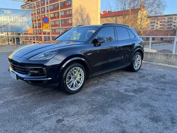 Porsche Cayenne Вааса - изображение 8