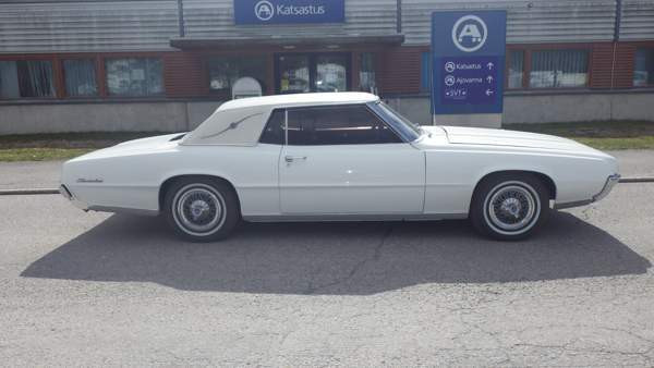 Ford Thunderbird Hämeenlinna - valokuva 3