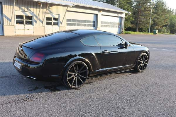 Bentley Continental Сейняйоки - изображение 3