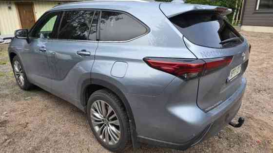 Toyota Highlander Рованиеми