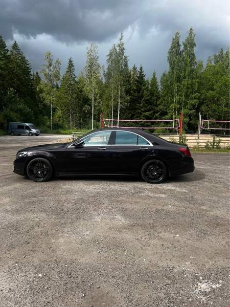 Mercedes-Benz S Russia - valokuva 1