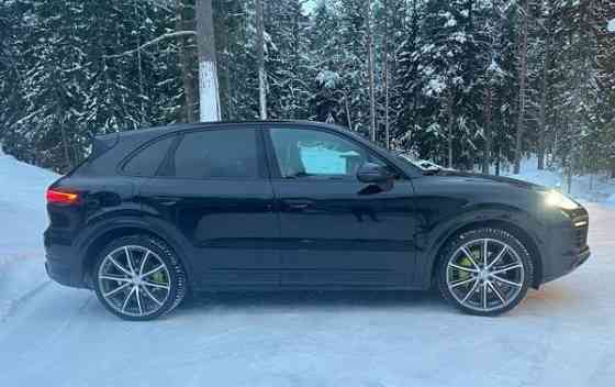 Porsche Cayenne Вантаа