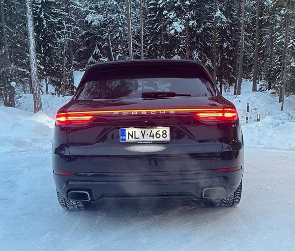 Porsche Cayenne Вантаа - изображение 2