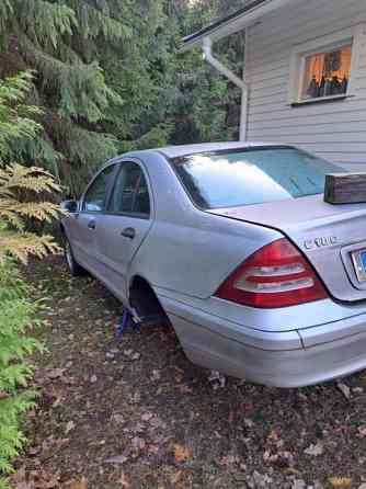 Mercedes-Benz C Кангасала