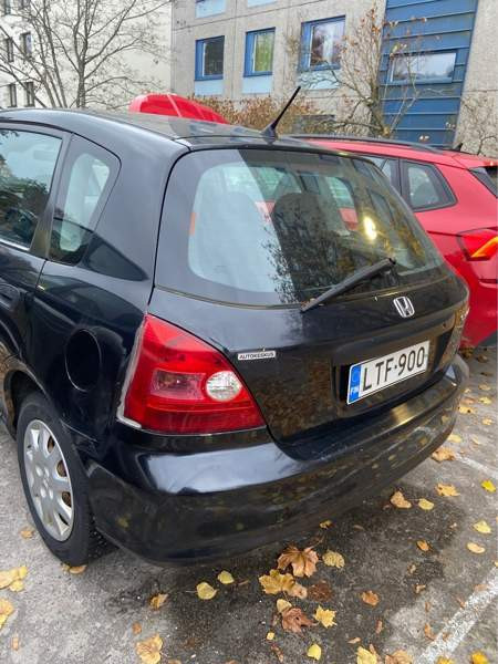 Honda Civic Turtkul - valokuva 3