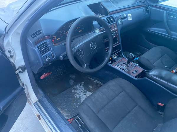Mercedes-Benz E Alahärmä - photo 4