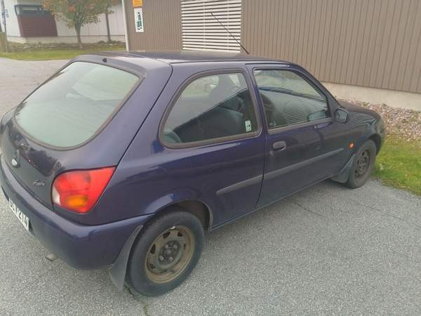 Ford Fiesta Ylöjärvi - valokuva 3