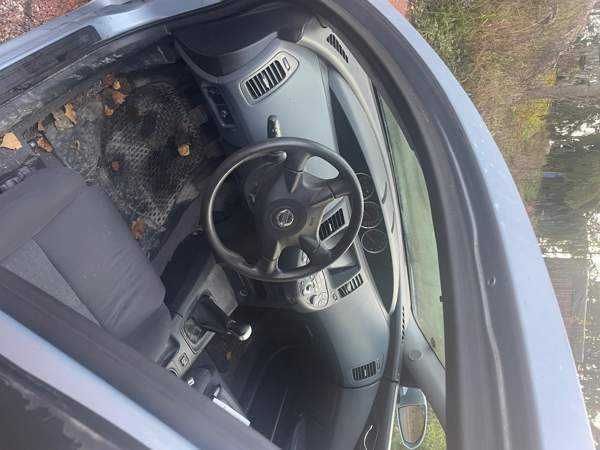 Nissan Primera Turtkul - valokuva 8