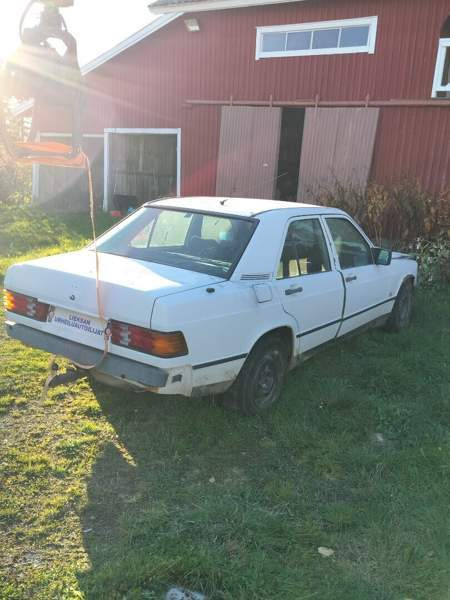 Mercedes-Benz 190 Lieksa - valokuva 1