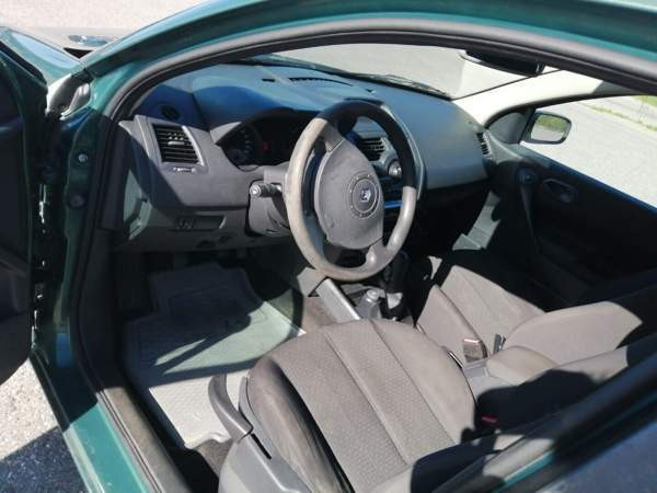 Renault Megane Lovisa - valokuva 4