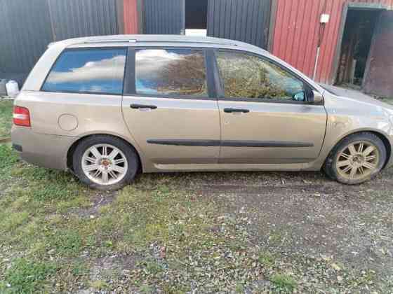 Fiat Stilo Punkalaidun