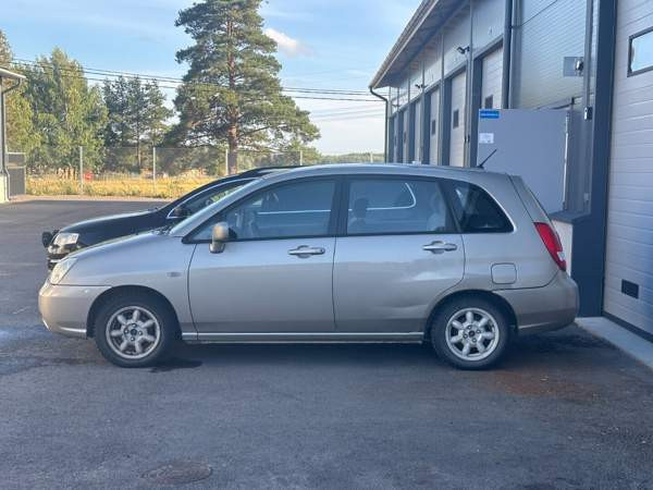 Suzuki Liana Jaervenpaeae - photo 4