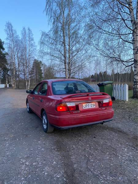 Mazda 323 Alajärvi - valokuva 2