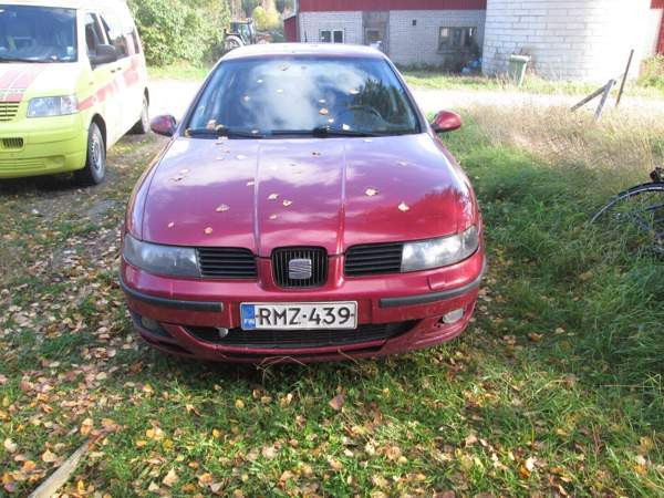 Seat Leon Uurainen - valokuva 1