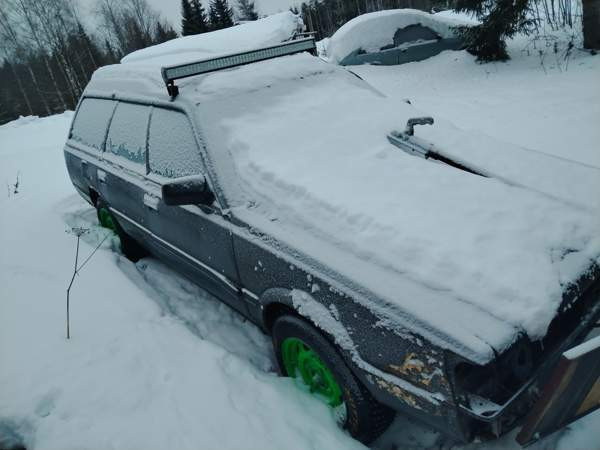 Subaru Leone Uurainen - valokuva 2