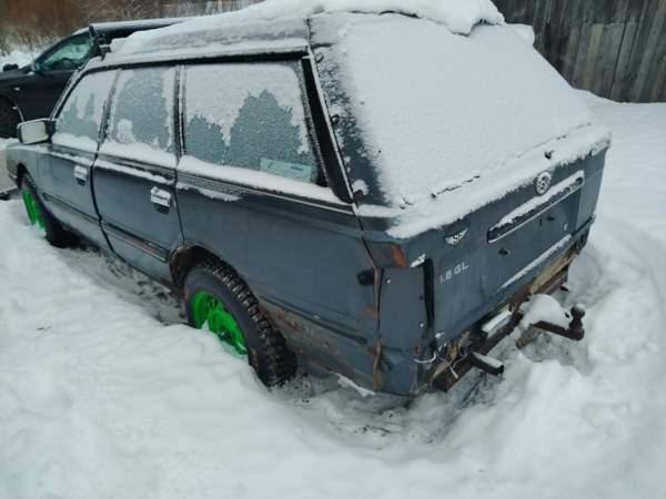 Subaru Leone Uurainen - valokuva 3